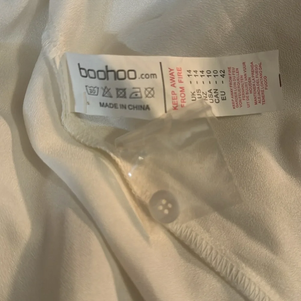 White Boohoo Button Down Dress with Floral Design- Size 10 - Picture 12 of 12